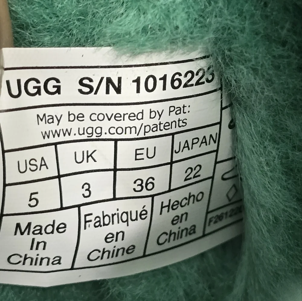 UGG Classic Short II Boots Emerald Green Size 5 - Picture 5 of 14